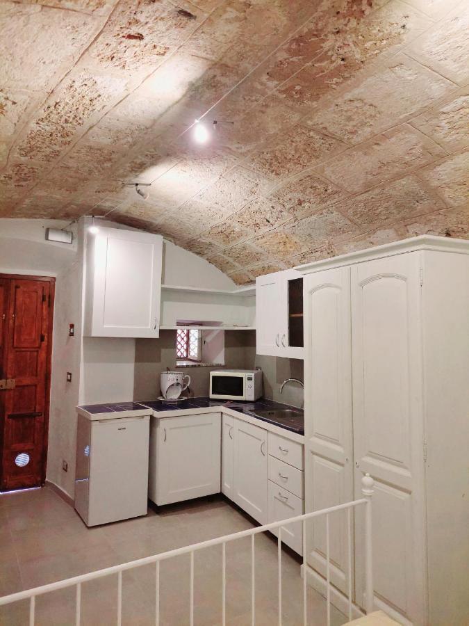 Little House Apartment Alghero Bagian luar foto