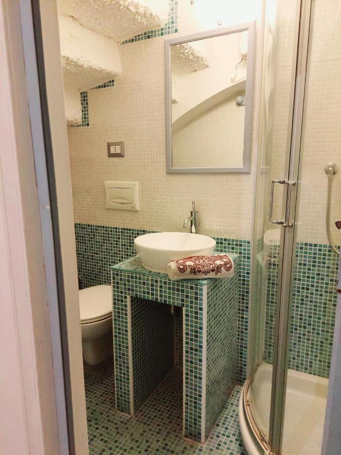 Little House Apartment Alghero Bagian luar foto